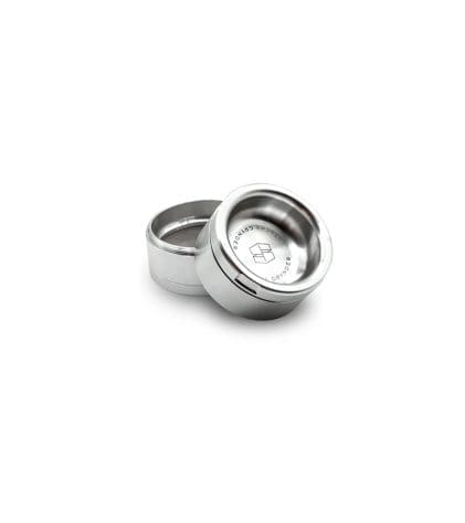 Stache Big 4 Piece Grynder silver opened in two pieces